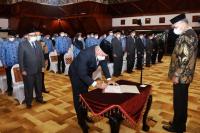 Gubernur Kukuhkan Sejumlah Pejabat Struktural di Lingkungan Setda Aceh