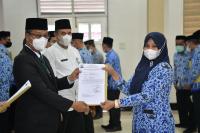 28 Pejabat Resmi Dilantik, Iskandar : Berikan Kontribusi Positif Dimanapun Bertugas