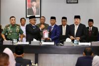 Bustami Sampaikan LKPJ Gubernur Aceh Tahun 2023 Dalam Sidang Paripurna DPRA